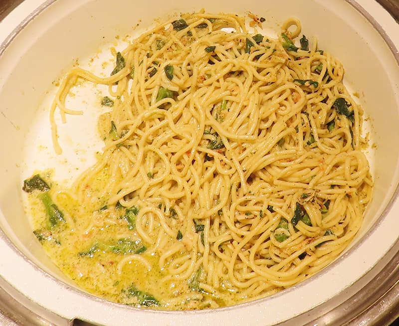 桜えびと菜の花のクリームパスタ バジル風味