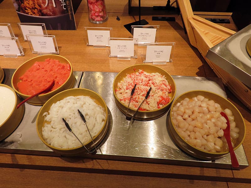 貝柱、かにかまフレークなど