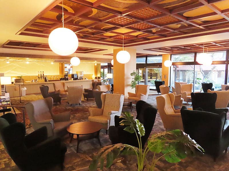 プレミアムラウンジ