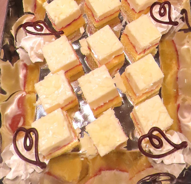 レアチーズムースケーキ