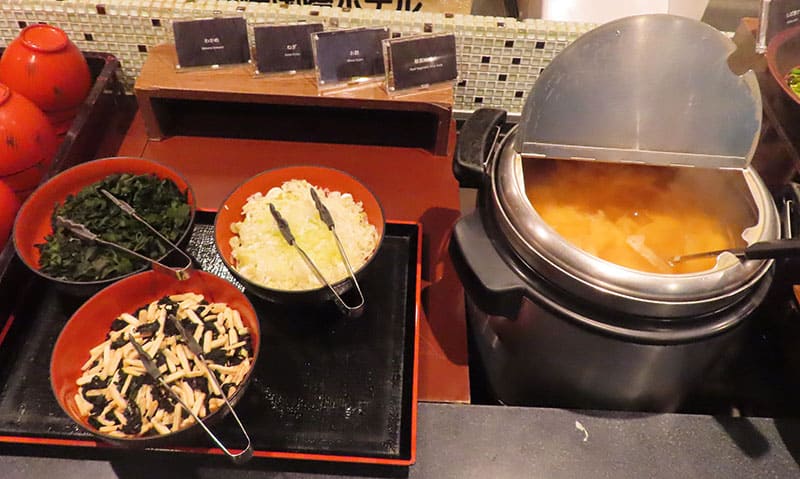 根菜味噌汁