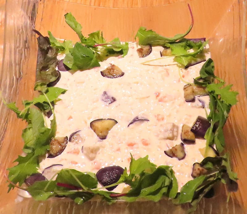 サーモンとクリームチーズのサラダ(季節限定メニュー)