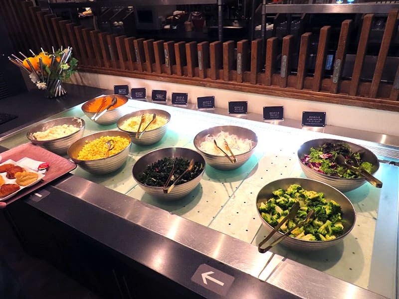 サラダバー